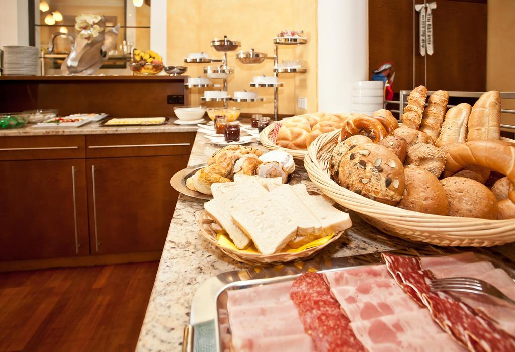 Hotel Binggl Mauterndorf  Ngoại thất bức ảnh